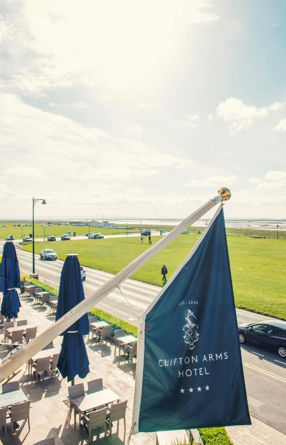 Clifton Arms Hotel Lytham St Annes Exterior photo