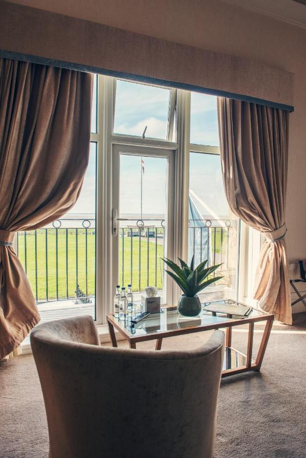 Clifton Arms Hotel Lytham St Annes Exterior photo