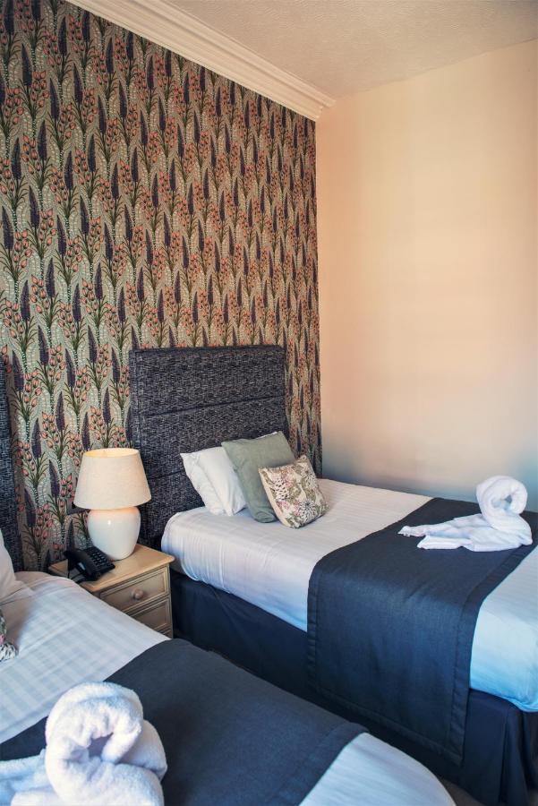 Clifton Arms Hotel Lytham St Annes Room photo