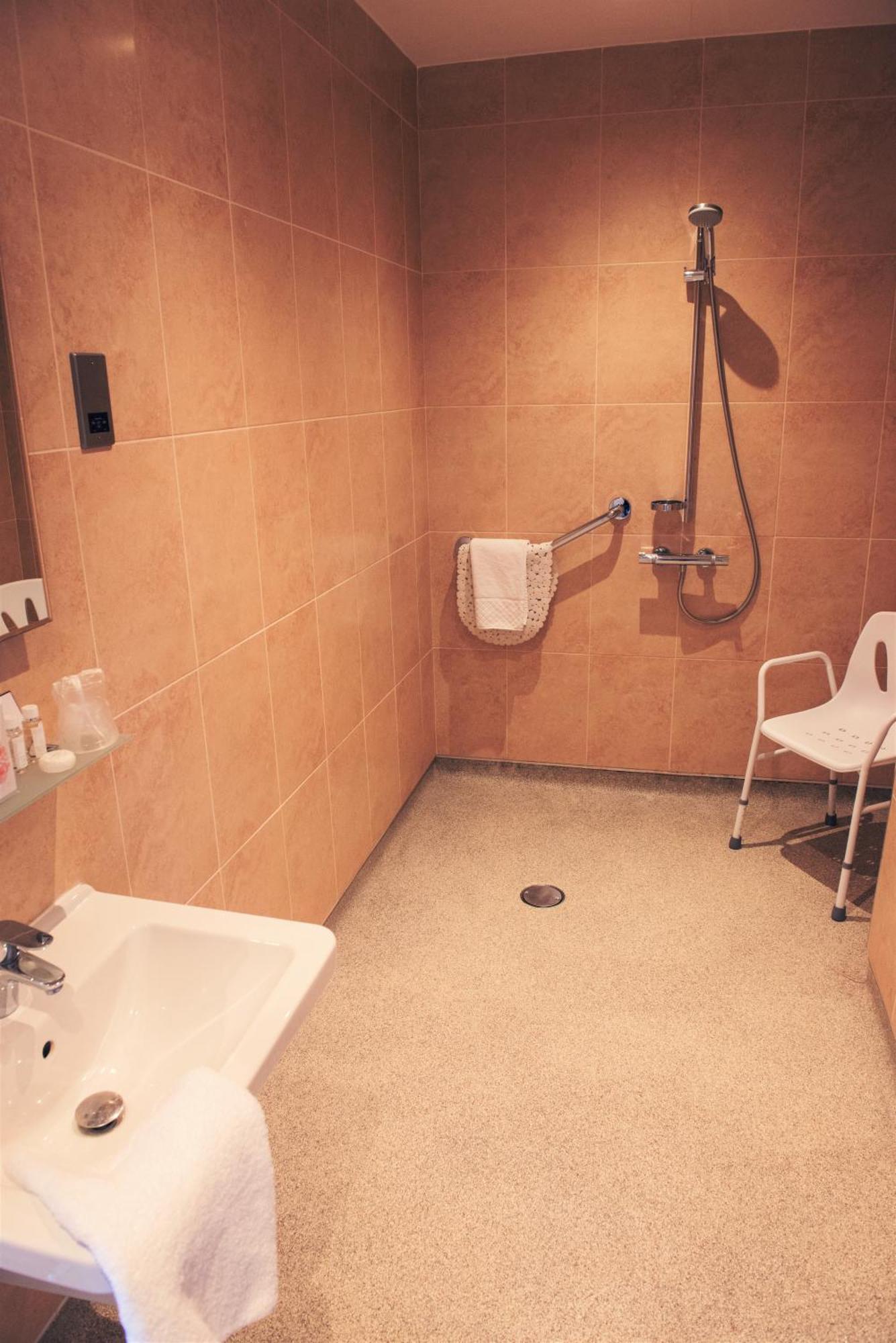 Clifton Arms Hotel Lytham St Annes Room photo
