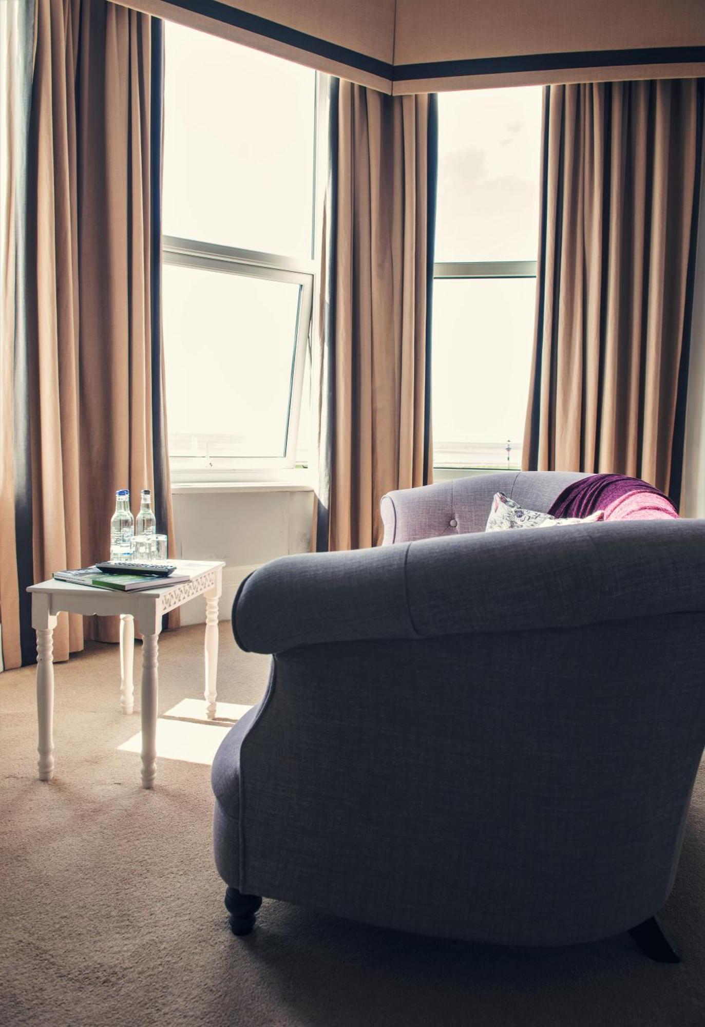 Clifton Arms Hotel Lytham St Annes Room photo